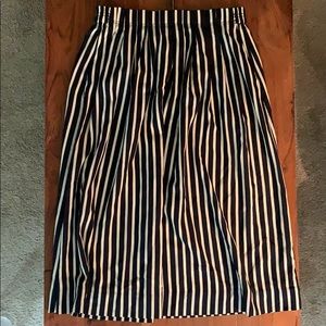 J.Crew Navy & Cream Midi Skirt w/pockets size 6